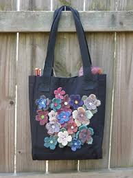 Learn how to sew a tote bag with this free easy pattern. Free Knitting Pattern Knit A Field Of Flowers To Decorate And Recycle A Tote Bag Feltmagnet