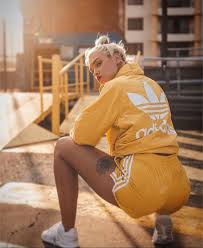Reddit page for the blasian (black & filipino/chinese) busty barbie saweetie. Scb Saweetie Photos And Outfits On 21 Buttons
