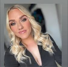 Angel Henson Smith with another booking in the bag! Keep an eye out for  this one in an upcoming Cox project!