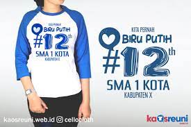 Sablonkaoskeren memiliki beberapa design kaos kelas keren untuk keperluan acara sekolah seperti acara study tour, acara class meeting, acara pentas seni, acara perpisahan kelas atau acara lainnya. Kaos Reuni Kita Pernah Biru Putih 12 Tahun Sma 1 Sablon Desain Kaos Reuni Online Kaos Reuni Online