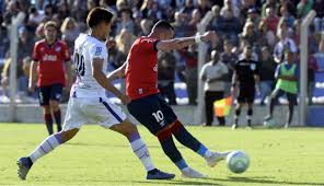 El equipo de montevideo dueño de tres libertadores de américa está cuarto en la tabla de posiciones con nueve puntos en cuatro cotejos, ganando todos menos uno. El Final Que Fenix Y Nacional Merecian Gol En La Hora Para Repartir Puntos Ovacion 20 04 2019 El Pais Uruguay