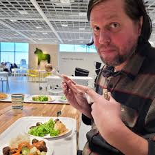 Hej! IKEA Brighton opened it doors today and we were lucky enough to be  allowed to have a sneaky peak before the doors opened. The IKEA team have  made room set ups