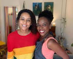 Jun 08, 2021 · a atriz taís araújo falou sobre as transformações que a maternidade trouxe, em conversa com a revista marie claire, e afirmou que os filhos têm grande poder de transformação para com as mães. Tais Araujo Pratica O Black Money Tratando O Cabelo Em Salao De Mulheres Negras Mundo Negro