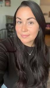 My New Year's resolution is to stay motivated in school to get closer to  completing my BSN in 2026—and to prioritize a healthier me, both physically  and mentally!" 🎓 #NewYearNewMe 🩺 Marissa