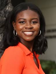 Meet the Artists in "To the Hands"