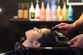 Try washing it one to two days before, but not in the 24 hours leading up. Should You Wash Your Hair Before A Haircut A Stylist Weighs In