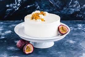 Andere rezepte für fruchtige torten erfordern noch etwas mehr aufwand für die dekoration. Mango Maracuja Torte Mit Mango Kompott Madame Dessert