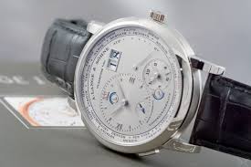Bei der arbeit zu besuchern und kunden: 11x A Lange Sohne Gewichtiges Aus Glashutte Luxify