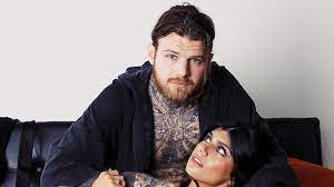 Robert sandberg is a chef in los angeles. Adult Movie Star Mia Khalifa To Tie Knot With Boyfriend Robert Sandberg