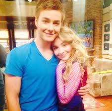 Sabrina Carpenter May 11 2015 Peyton Meyer Jpg 508 503 Unluler