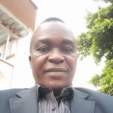 Florentino Pérez sollicite votre aide et vous invite à répondre à dix  questions au sujet du club — Tribuna.com