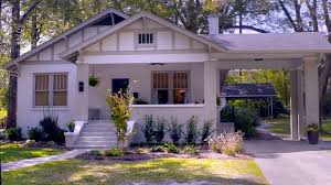 For Sale A Cottage That Got A Makeover On Hgtv S Home Town Hooked On Houses In 2020 Home Town Hgtv Hgtv House Hgtv Dream Homes
