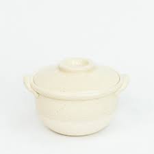 This energy saving cooking method is easy and saves on another advantage of cooking with what is often called a chinese clay pot is that it's pretty enough to take from stove to table. Mini Japanese Clay Pot From Nagatani En Japan Design Store The Best Buy Japanese Gift Japan Design Store