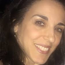 Lori Swift's Instagram, Twitter & Facebook