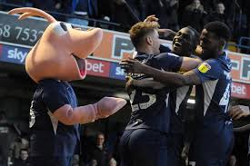 Picture gallery from Southend United's win against Lincoln City