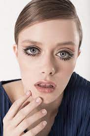 By Thesassybox Twiggy 60s Makeup Retro Photoshoot Studio Fotografiademoda Anos60 Model Sassybox 70s Makeup Twiggy Makeup Makeup