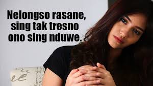 Ketika teman anda sadar bahwa ia telah melakukan kesalahan, cobalah memberinya kutipan di atas. 20 Status Galau Bahasa Jawa Tentang Cinta Posbagus