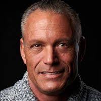 Eric Bayne's Instagram, Twitter & Facebook