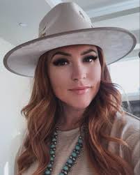 undone bob • • texture • modern • soft blunt • texture Love y'all  @laniworthington 💛