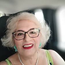 Concordo nossa casa no lar nossa fortaleza, nosso porto...sinto isso também