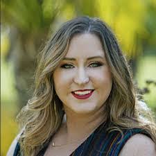 Kristina Elmore's Instagram, Twitter & Facebook