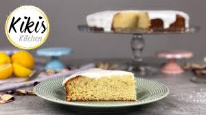 Winzige zitronenkuchen werden in eine köstliche zitronenglasur getaucht, die sie köstlich und süchtig macht. Saftiger Zitronenkuchen Mit Zitronenglasur Super Saftig Zitronenkuchen Rezept Kikis Kitchen Youtube