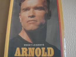 Arnold: Neschválený životopis