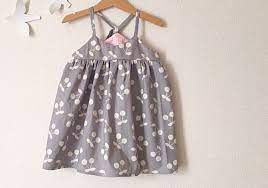 再販2 長く着れる さくらんぼ柄のキャミソールワンピ 手作り 服 簡単 子供服 ファッションアイデア
