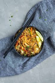 Stir well and heat for one minute. Vegan Singapore Noodles The Curious Chickpea