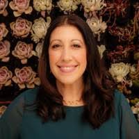 Pearl Ng's Instagram, Twitter & Facebook