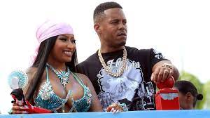 Discover and share the best gifs on tenor. Babyminaj Nicki Minaj Ist Schwanger Dasding