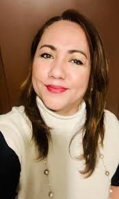 Could anyone please help! This photo is a big favourite of mine but one of  my friends wasn't looking at the camera! Can anyone work their magic