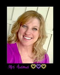 🍏New Teacher Spotlight🍏 “My name is Lisa Ausmus, and I'm looking forward  to teaching 4th & 5th grade at LSA! I hold a Bachelor's degree in  Elementary Education and a Master's degree