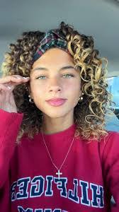 Evan Hackett's Instagram, Twitter & Facebook