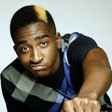 It is permissible for men to dye their hair using dyes that are made from halal products. Black Men Short Hair Dyed Novocom Top