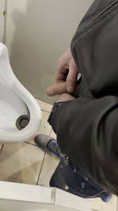 Urinal spy - video 264 - ThisVid.com