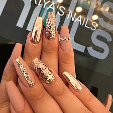 Professionally performed and gold nail ideas pattern on nails can be done not only with the help of in addition, it allows you to to create a gold nail ideas. Coffin White And Gold Nails With Diamonds Nail And Manicure Trends