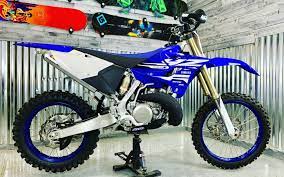 Top 5 best dirt bike brands are listed here:1. Best Yamaha Dirt Bikes Dirtbike Sam