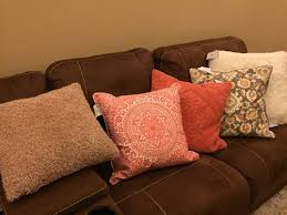 See more ideas about brown couch, brown living room, brown couch living room. Pillow Placement For My Brown Sectional Couch