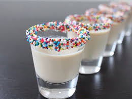 Birthday Cake Shot Recipe Vanilla Vodka How To Make Birthday Cake Shots Recipe Birthday Cake Shots Cake Shots New Years Eve Drinks