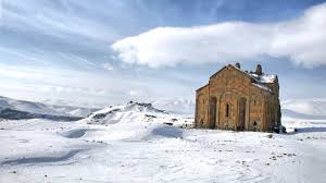 These Are The Coldest Places On Earth Where People Actually Live Coldest Place On Earth Places Earth