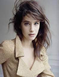 Melanie Bernier Jolie Mome Elle Melanie Bernier Coiffure Et Beaute Melanie