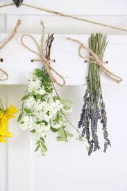 3 ideal ways to hang flowers How To Make A Charming Dried Flower Wall Hanging For Your Home