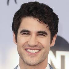 Criss first gained notoriety as a founding member of. Darren Criss Bio Family Trivia Famous Birthdays