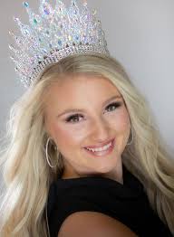 Head Shots, Portraits, Seniors, Families