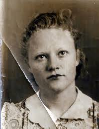 Bernice Gates's Instagram, Twitter & Facebook