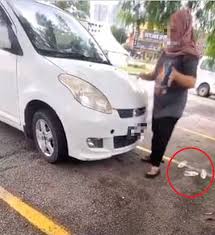Cara ini juga paling mudah bagi kereta yang masih mempunyai baki pinjaman di bank. Pemandu Myvi Buat Hal Lagi Rider Pun Terkedu Sengaja Campak 4 Botol Kosong Alasannya Nanti Ada Orang Kutip Yang Komen Kaitkan Zina Tu Jenis Nak Menang Viral Mstar