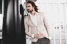 I would have to i had chopped off all my hair a couple of years ago and then within a couple of weeks longed for my long hair again, and had been growing it ever since. Does Having Long Hair Make It Fall Out Clinicana