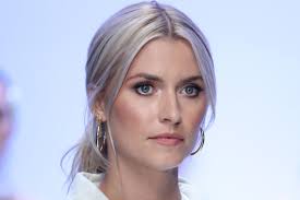 Lena is a female given name.with the meaning of light or the ray of light. Lena Gercke Sie Fuhlte Sich Als Mutter Nicht Mehr Gewollt Gala De