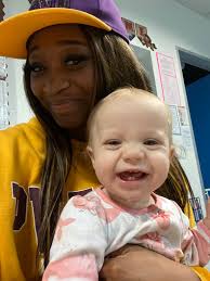 Reliable babysitter available in Arlington area